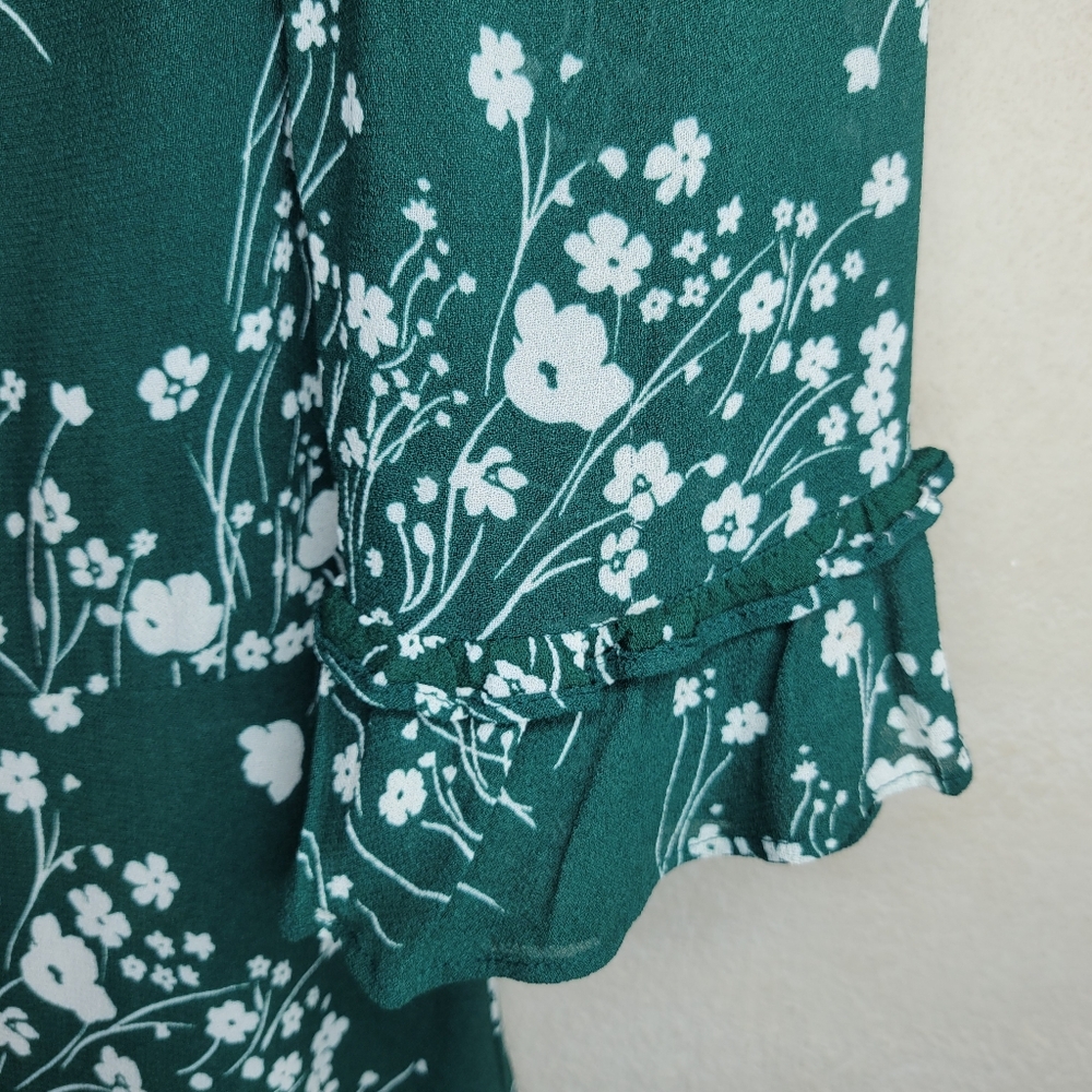 Reformation Doutzen Floral Green Mini Dress with Ruffle Sleeves and Hem Size 2 - Picture 9 of 15